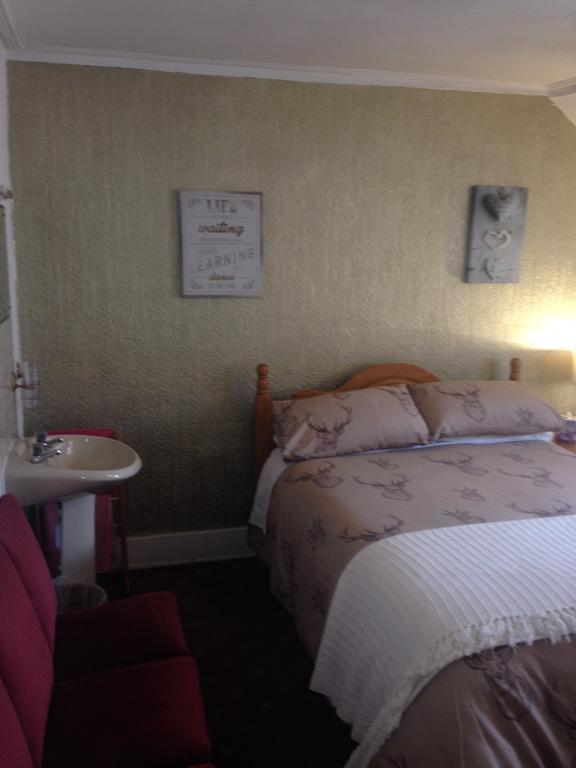 Tanglin Guest House Оубън Екстериор снимка