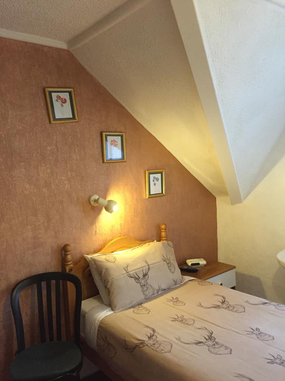 Tanglin Guest House Оубън Екстериор снимка