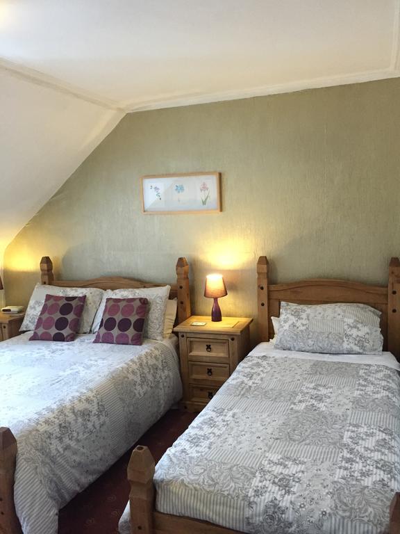 Tanglin Guest House Оубън Екстериор снимка