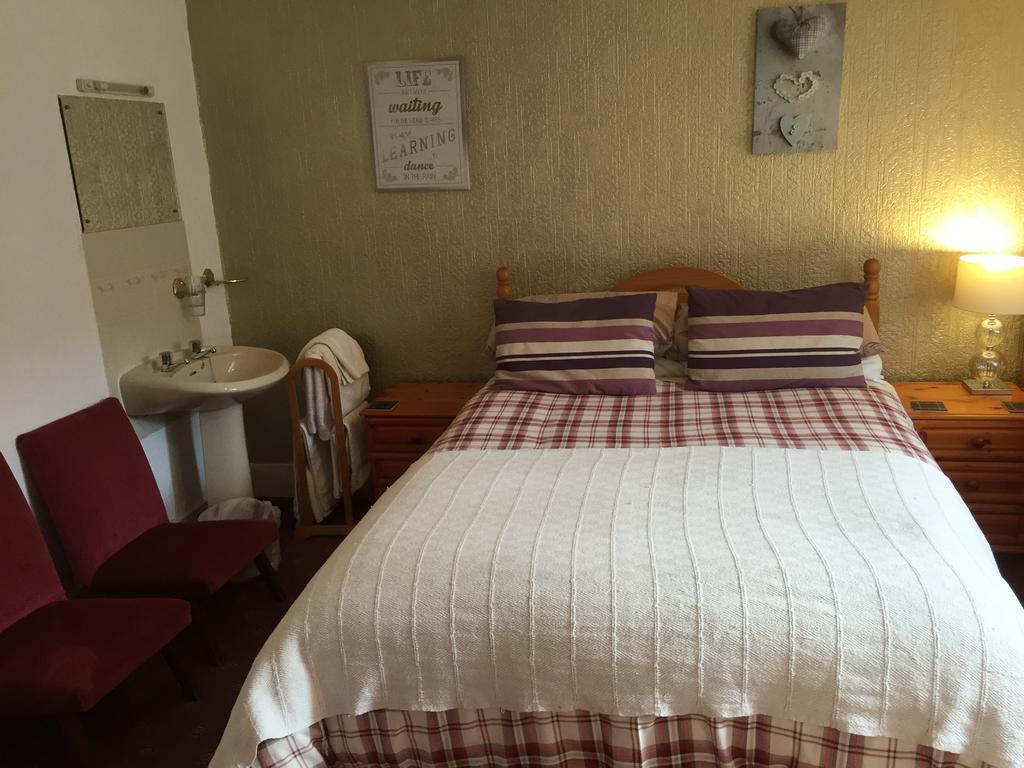 Tanglin Guest House Оубън Екстериор снимка