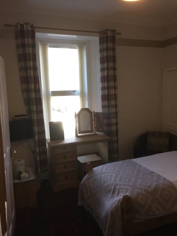 Tanglin Guest House Оубън Екстериор снимка