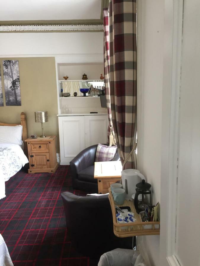 Tanglin Guest House Оубън Екстериор снимка
